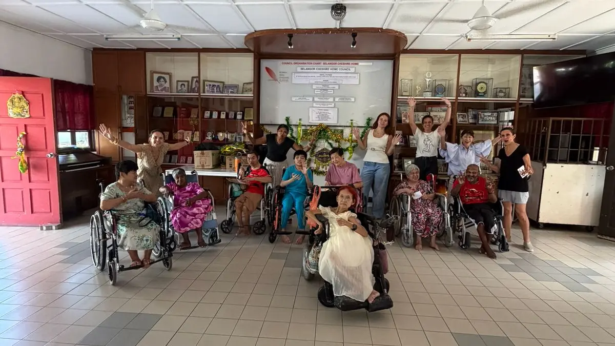 Selamat Hari Raja - Rumah Cheshire